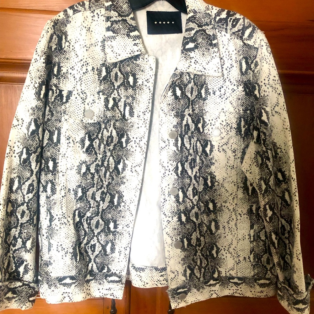 BlankNYC python print denim jacket. Size M